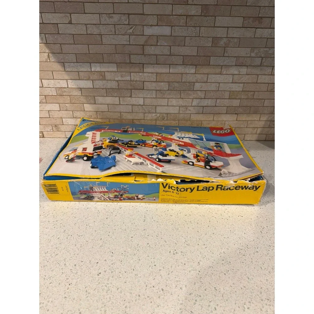 Vintage LEGO 6395 Victory Lap Raceway 1988 Town Shell Race Track Box Instruction